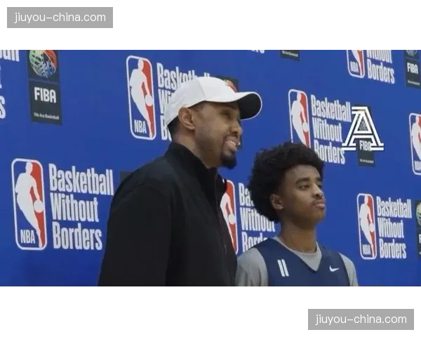 通讯：NBA“篮球无疆界”训练营在非洲举办，重点训练现代大前锋的全面技术。